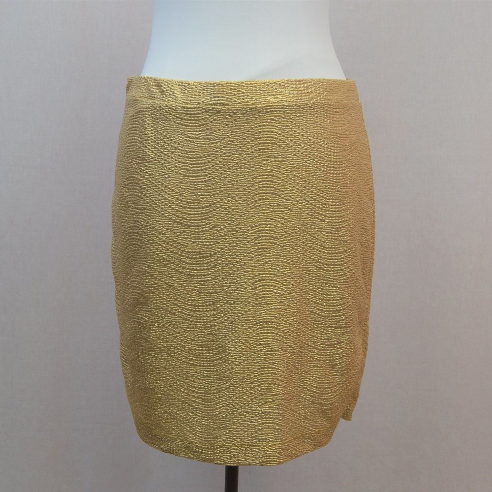 H&M gold lined textured skirt